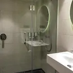 Hampton By Hilton 3*