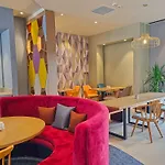 Hampton By Hilton 3*