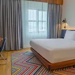 Hampton By Hilton מלון 3*