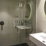 Hampton By Hilton מלון סקרייה