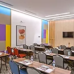 Hampton By Hilton