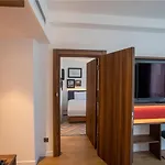 Hampton By Hilton 3* סקרייה