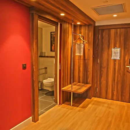 Hampton By Hilton