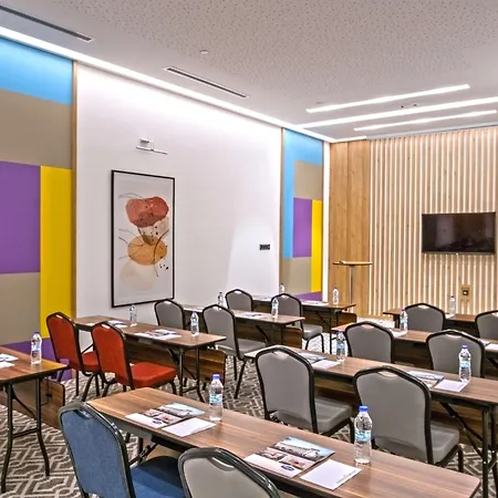 Hampton By Hilton