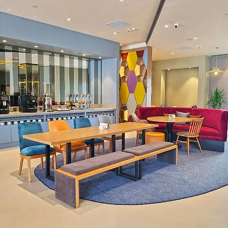 Hampton By Hilton Hotel