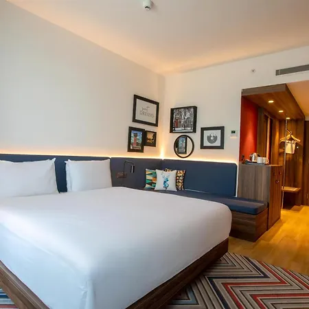 Hampton By Hilton 3*
