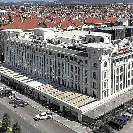 Hampton By Hilton 3*