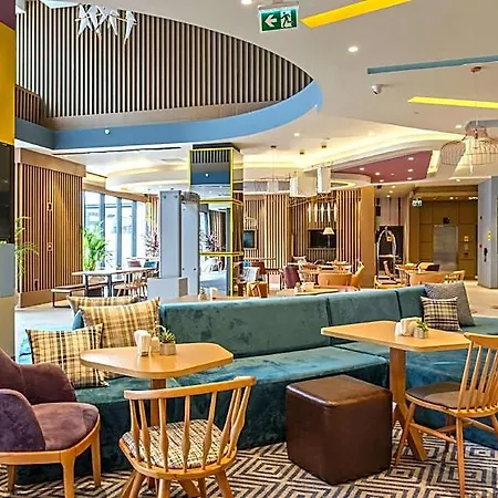 Hampton By Hilton 호텔 3*