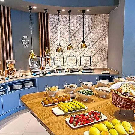 Hampton By Hilton 사카리아