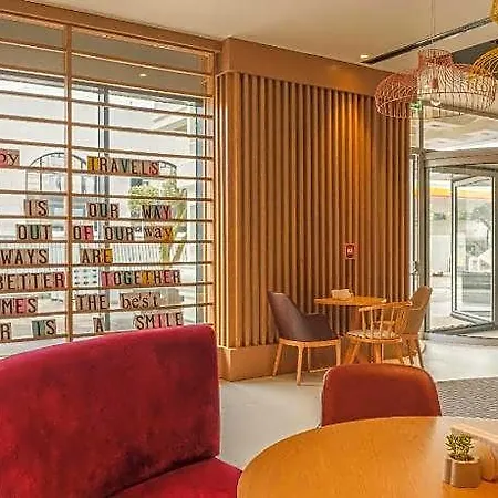 호텔 Hampton By Hilton 3*