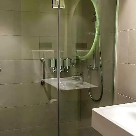 Hampton By Hilton