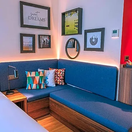Hampton By Hilton